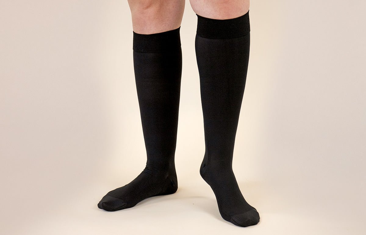 Onyx Gradient Compression Socks